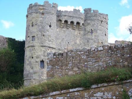 Guédelon Castle: Building a Medieval Fortress Through Experimental Archaeology