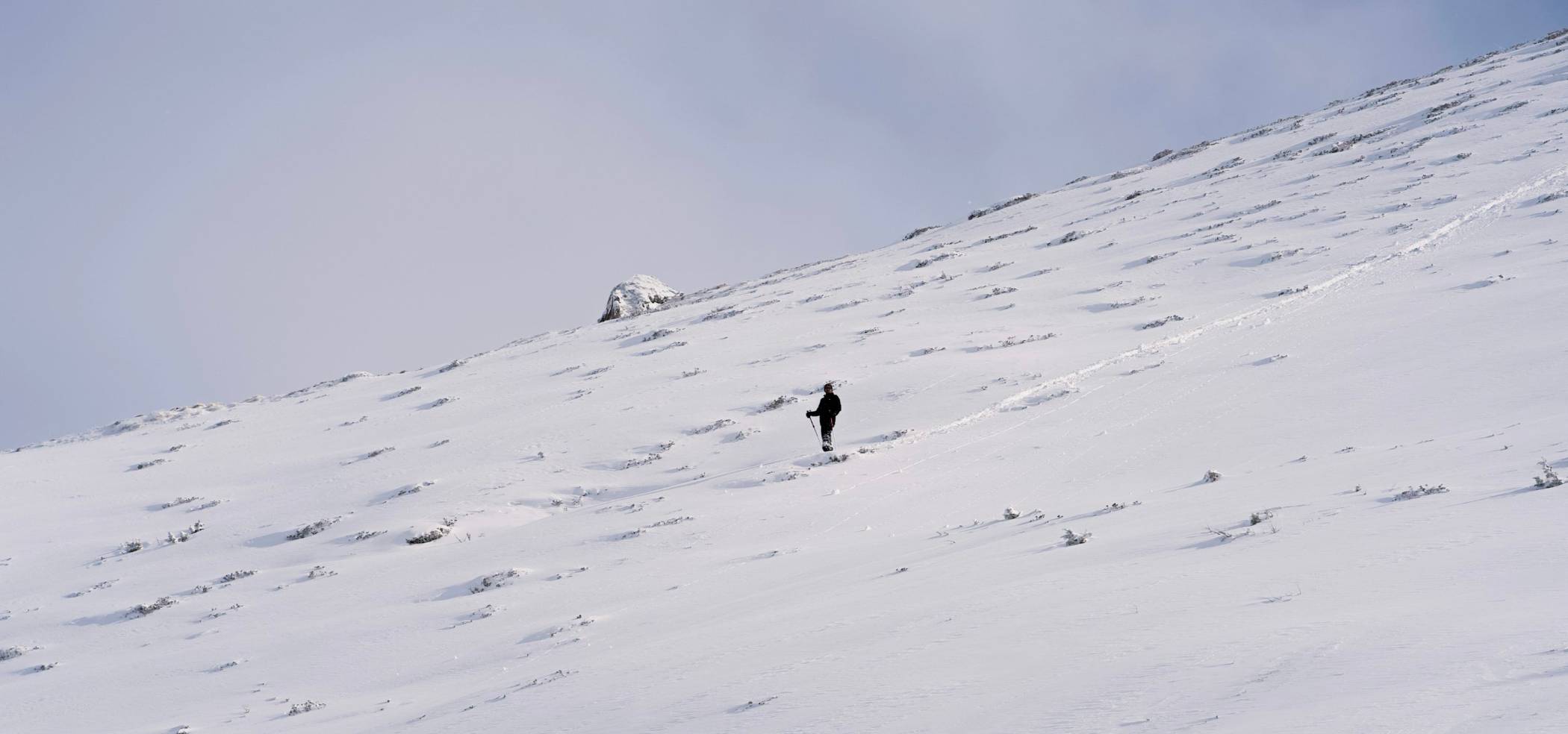 चढ़ने के लिए 12 सबसे अच्छे पहाड़ 🏔 (मुमकिन चोटियाँ!)